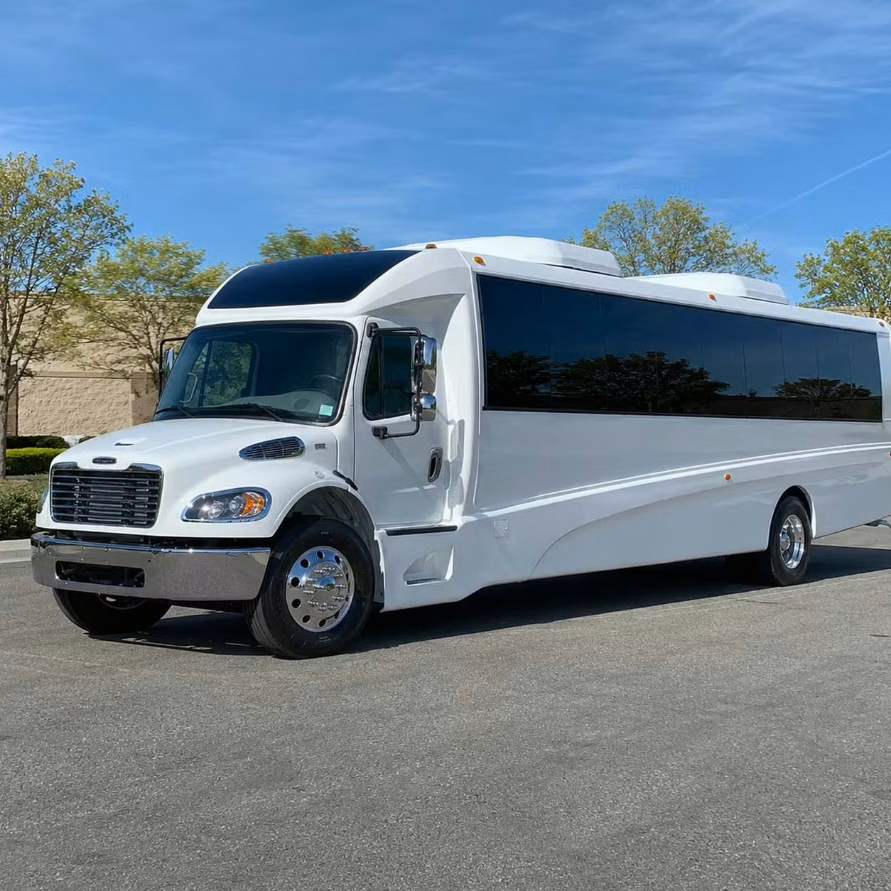 atwater 28 passenger minibus rental