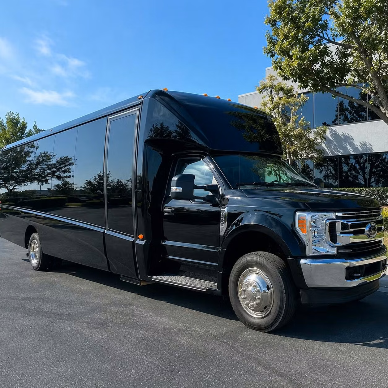 atwater junior and senior prom transportation services in atwater